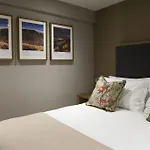 The Queen's Head Hotel 4*