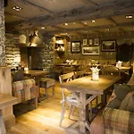 Hotel The Queen's Head