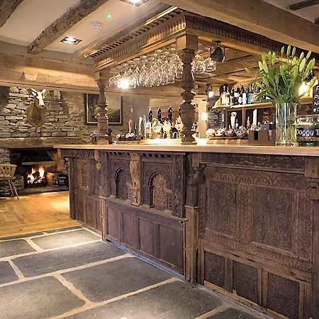 The Queen's Head מלון 4*