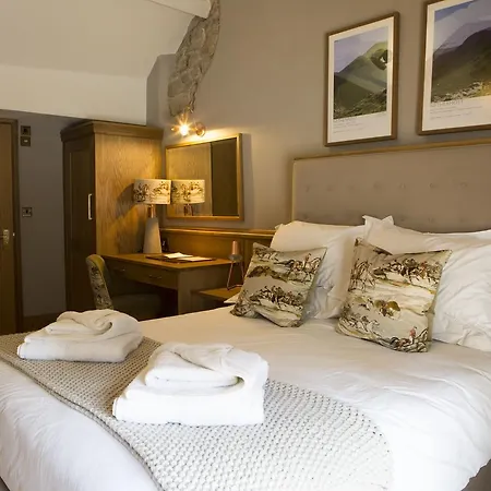 The Queen's Head Hotel