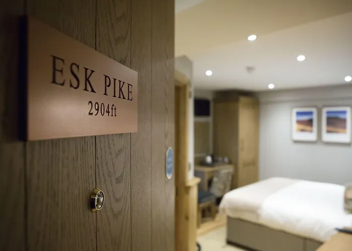 Hotel The Queen's Head 4*